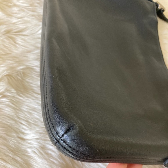 Coach Vintage Shoulder Bag - Picture 6 of 7